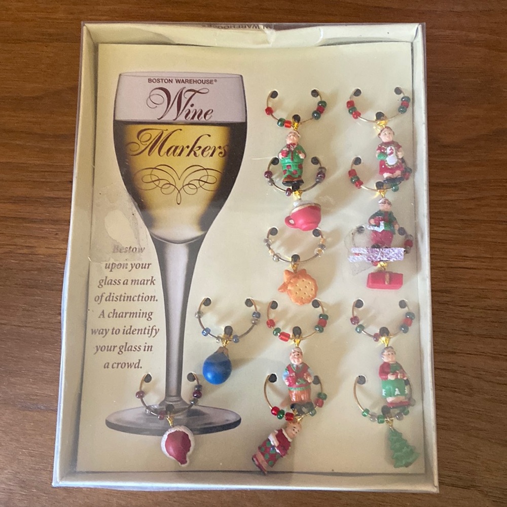 BOSTON WAREHOUSE HOLIDAY WINE MARKERS SET OF 12 NEW
